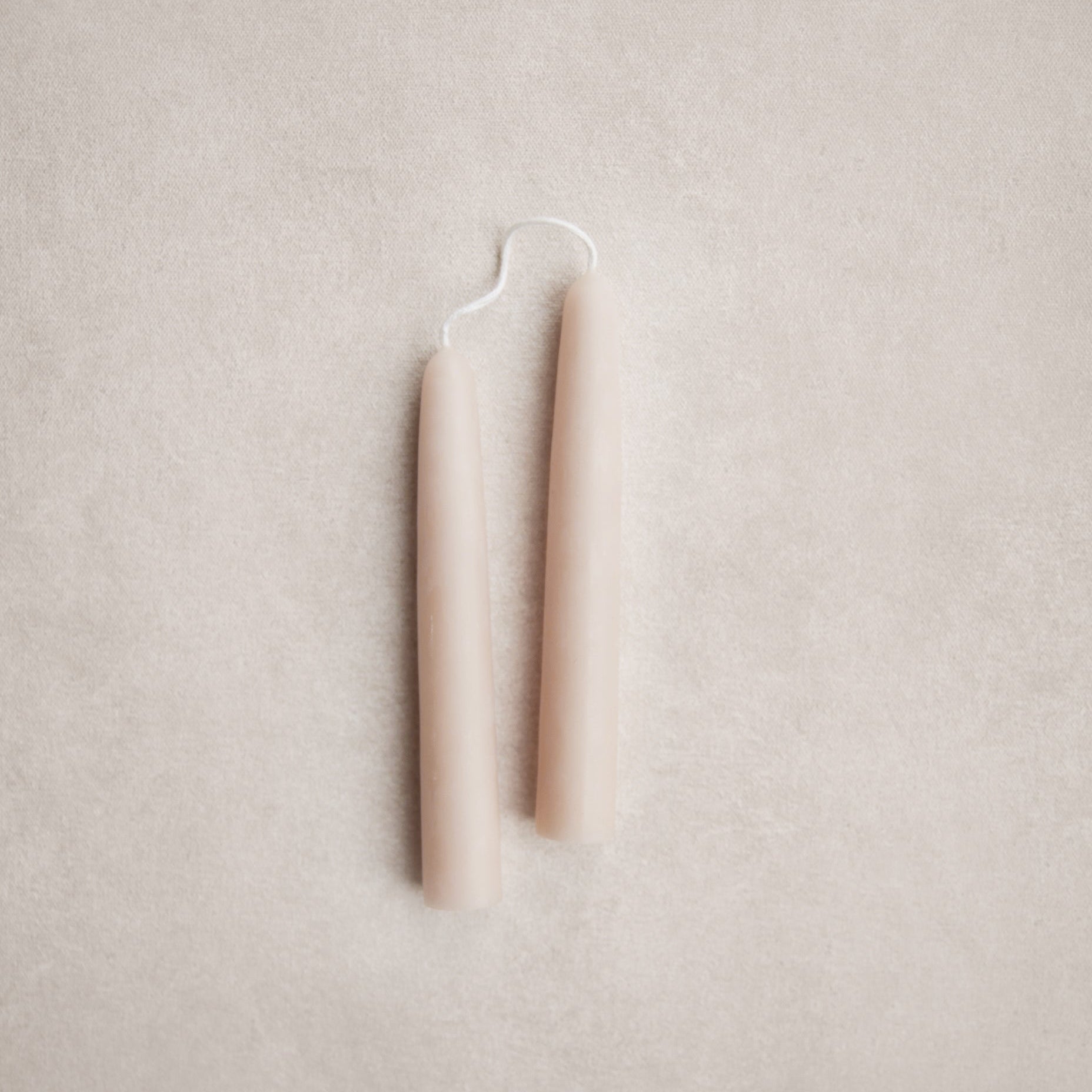 BeeswaxDippedTapers6in_Salt