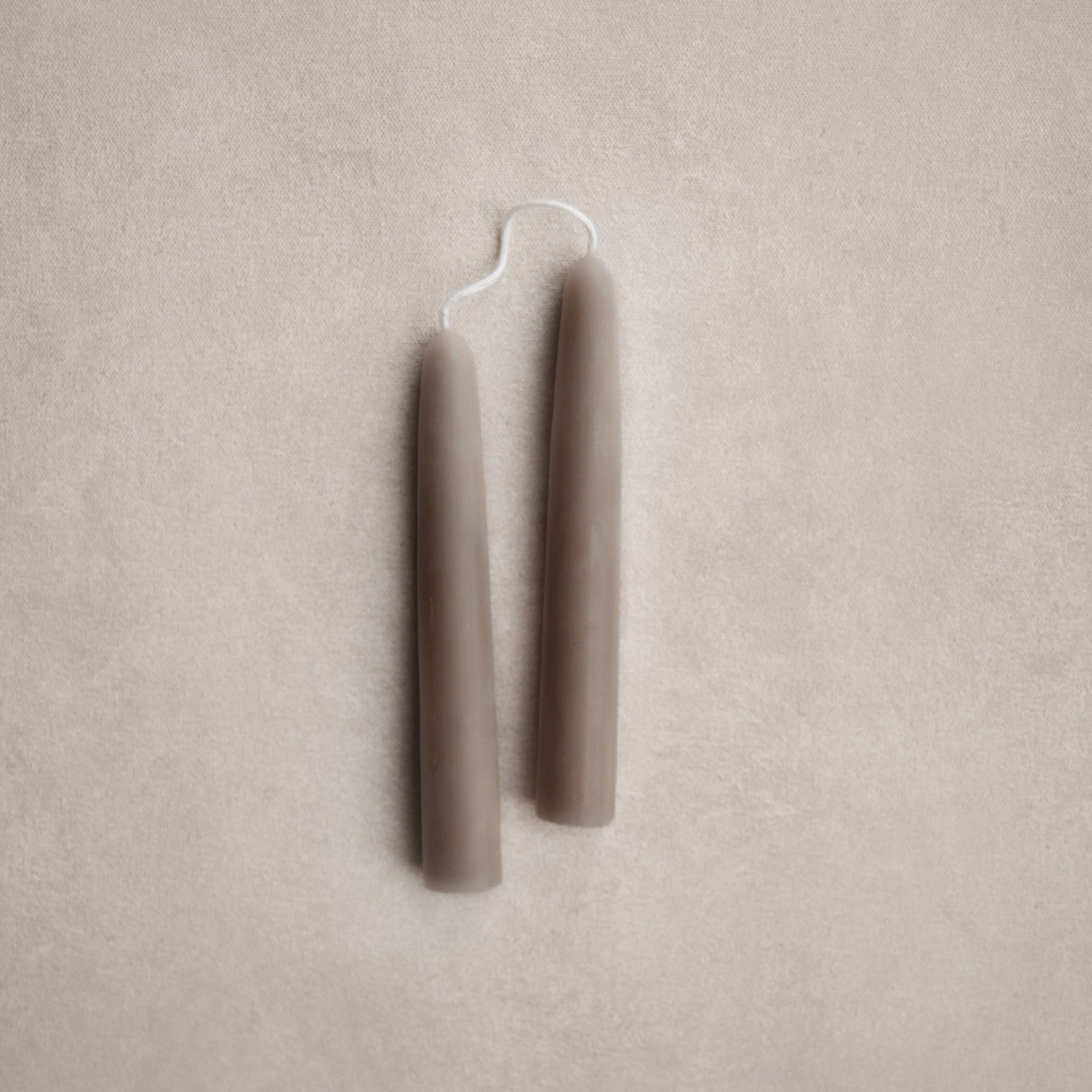 BeeswaxDippedTapers6in_Thyme Wholesale