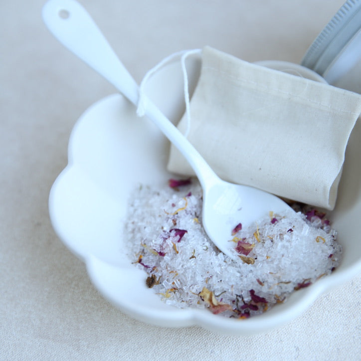 Botanical Blend Bath Soak