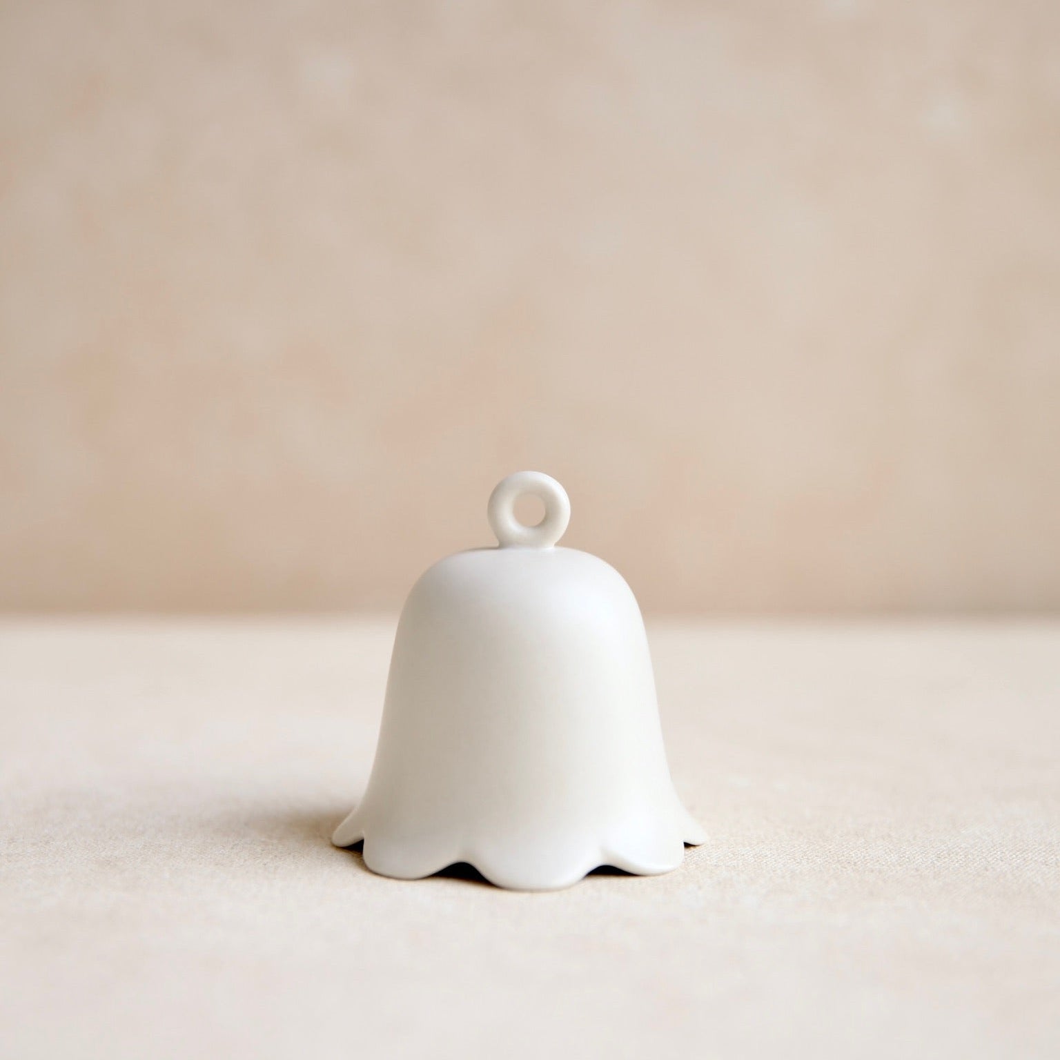 Ceramic Bells_Fleur White