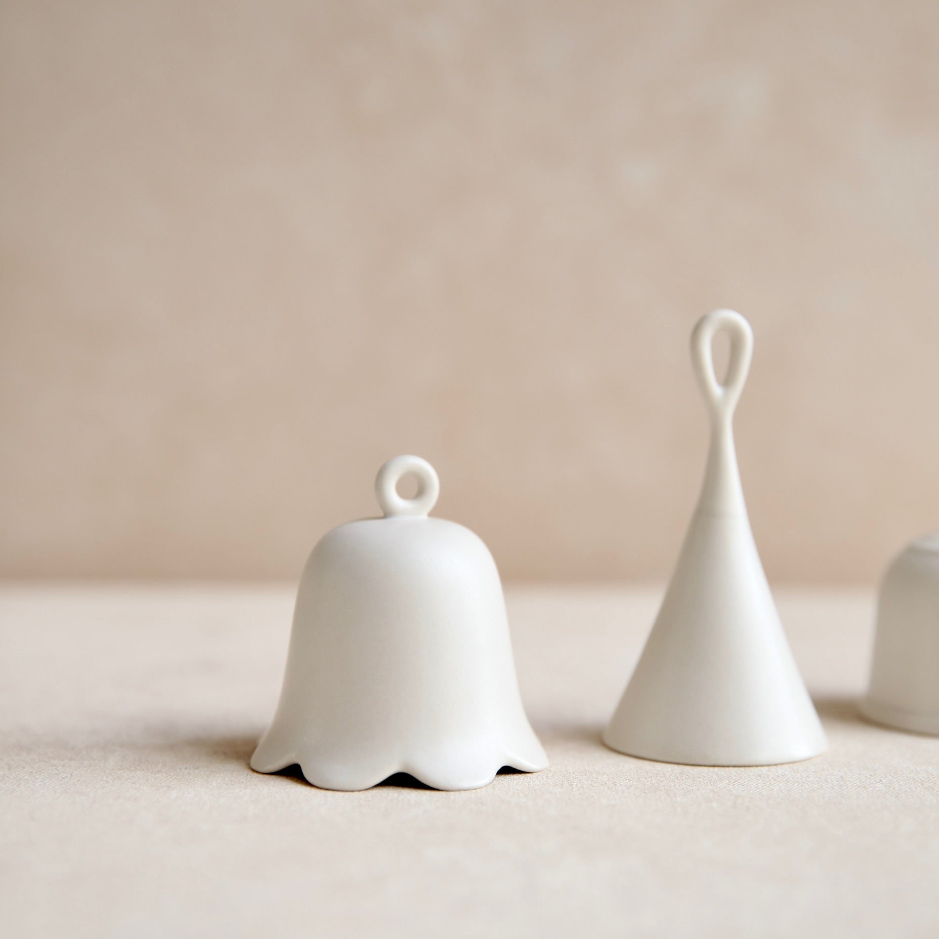 Ceramic Bells_Fleur White