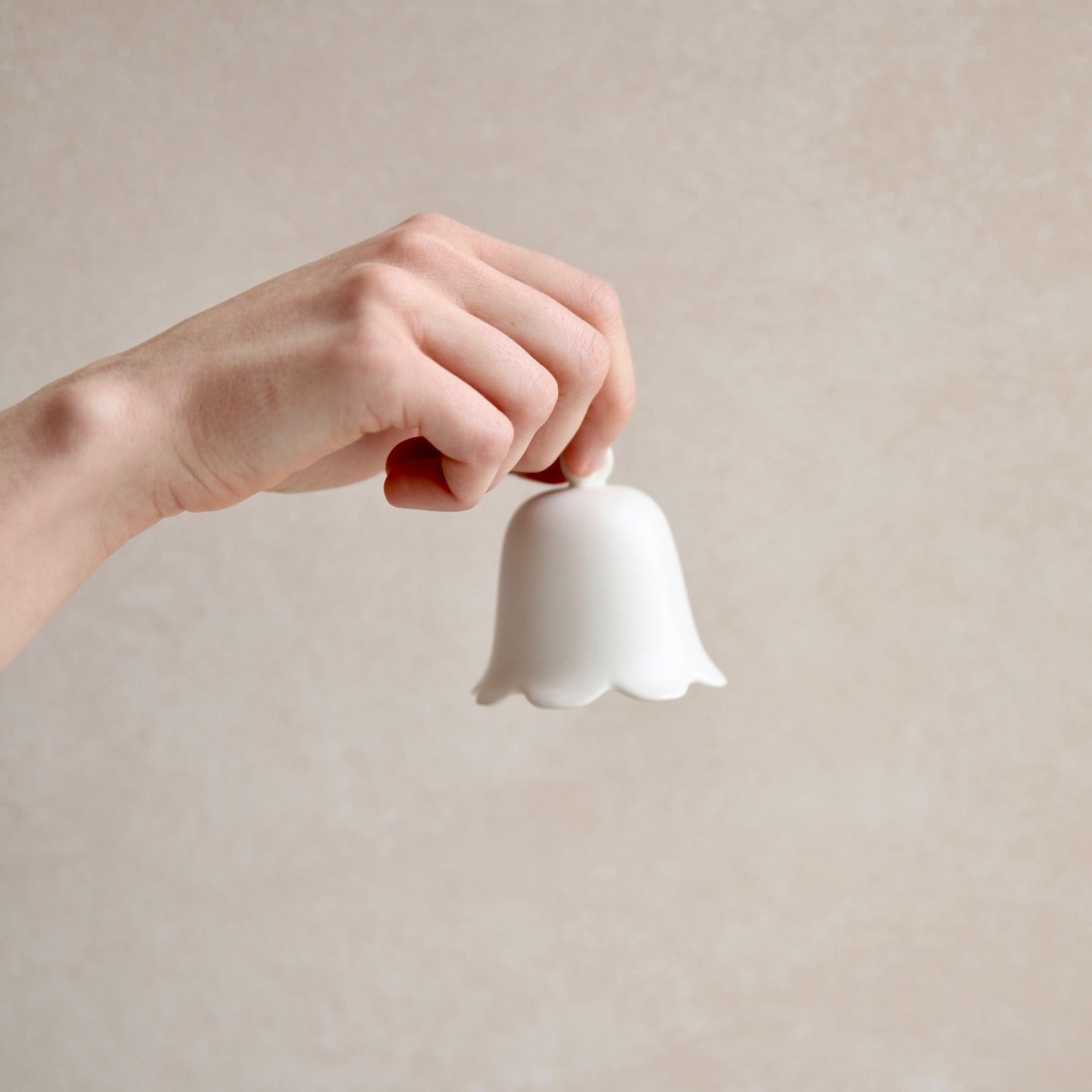 Ceramic Bells_Fleur White