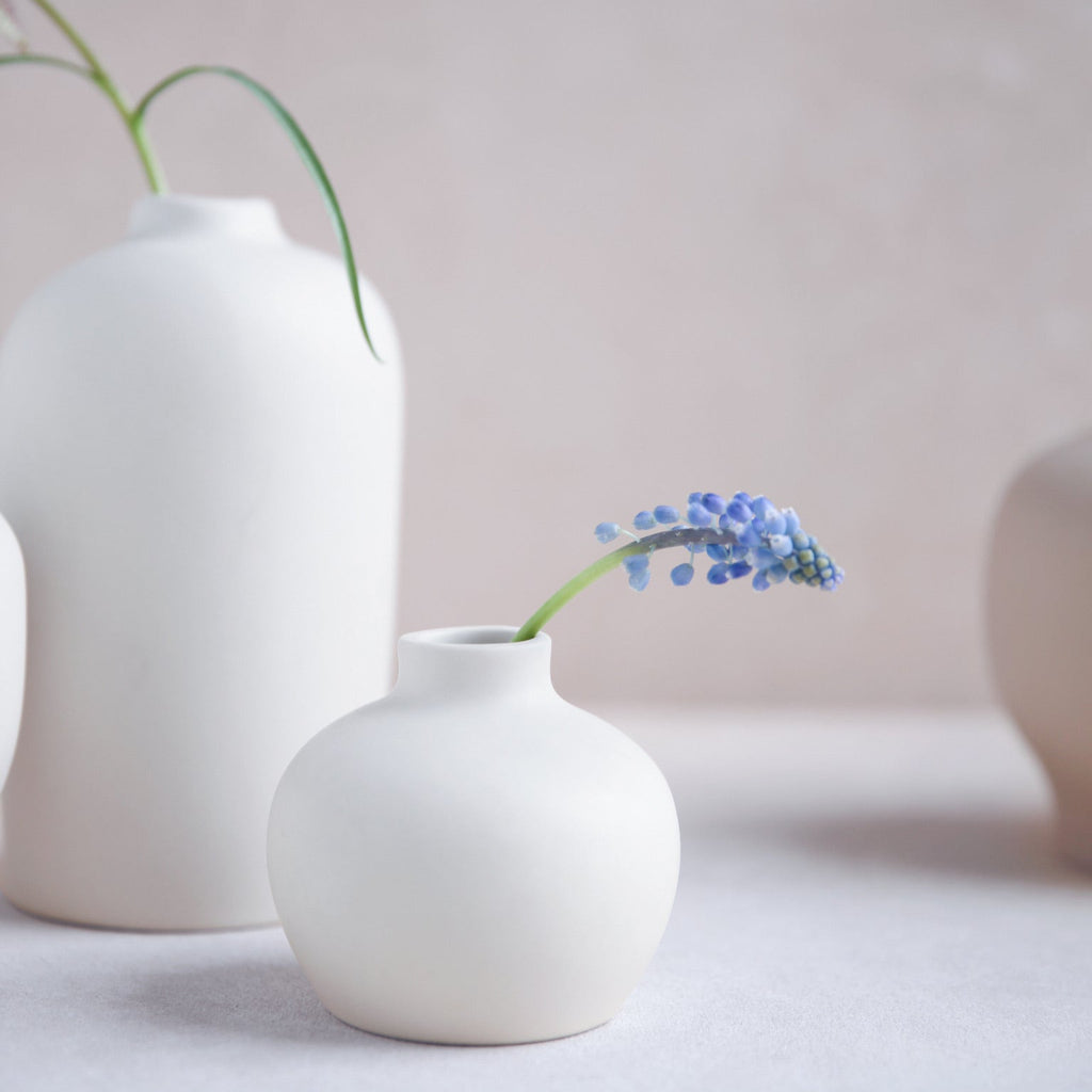 Ceramic Blossom Vase Sand _White Wholesale
