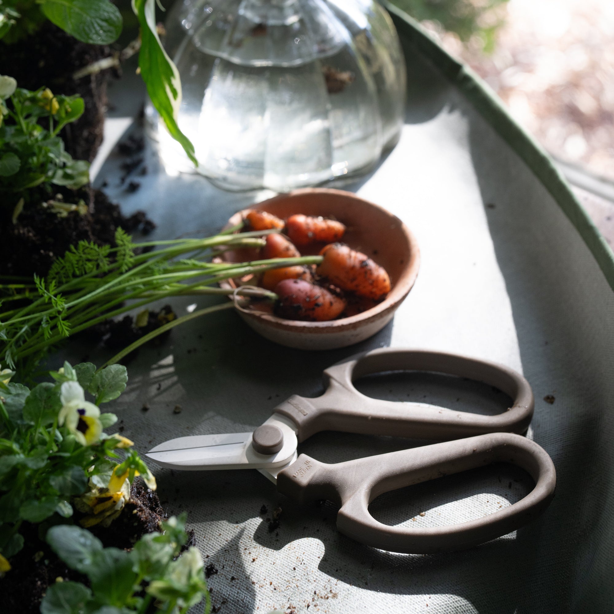 Japanese Floral Clippers_Peat