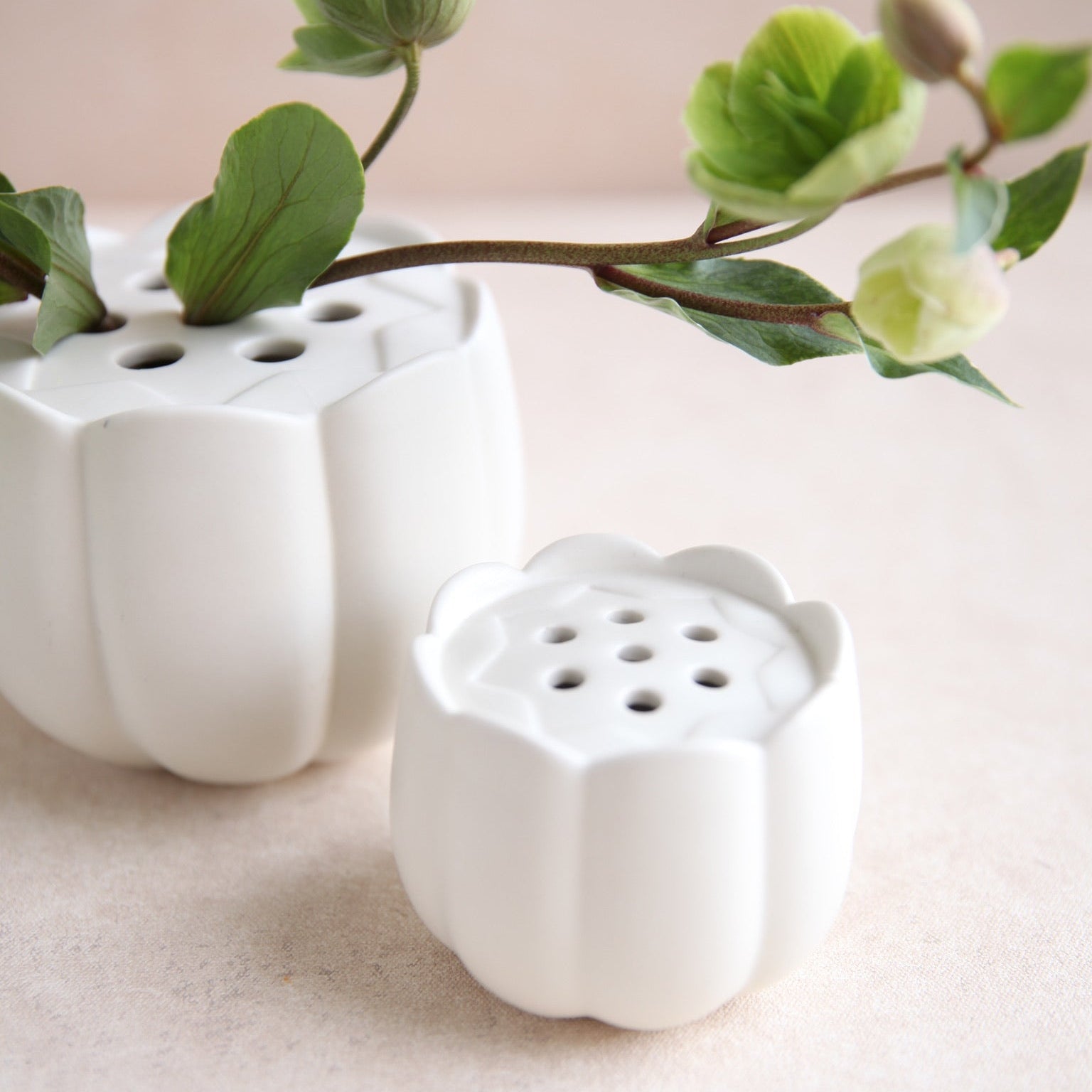 Flower Frog Vase_Ceramic_IkebanaSmall