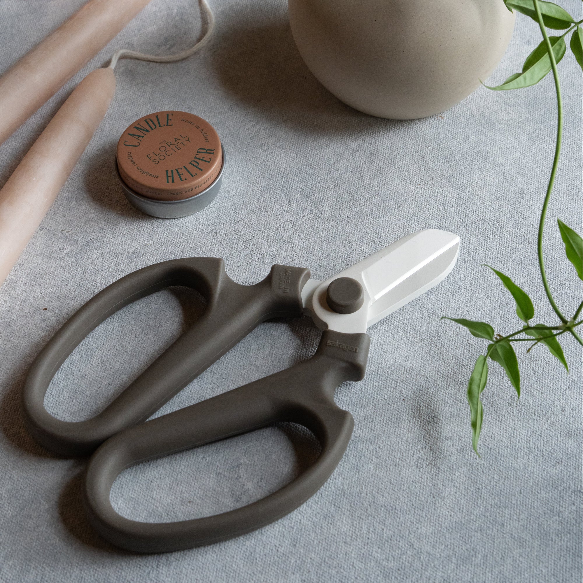 Japanese Floral Clippers_Peat