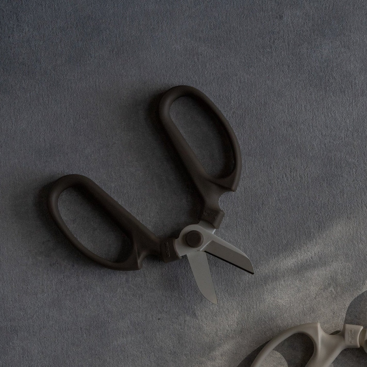 Japanese Floral Clippers_Peat 