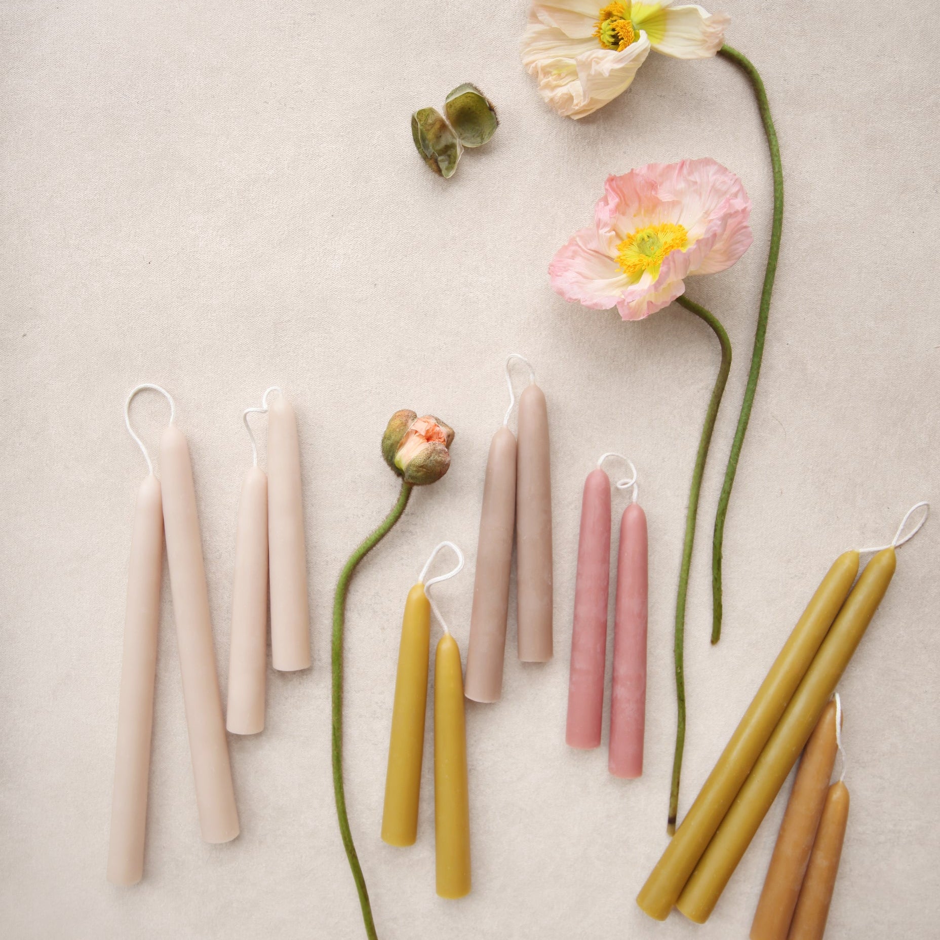 Wholesale Beeswax Taper Candles 9in